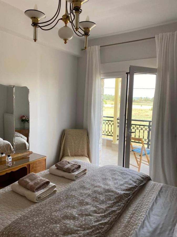Polys Apartment And Paraskevi Studio With View โตเลเมดา ภายนอก รูปภาพ