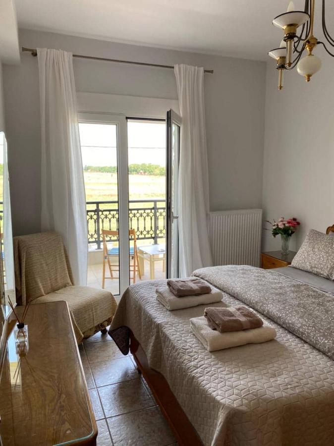 Polys Apartment And Paraskevi Studio With View โตเลเมดา ภายนอก รูปภาพ
