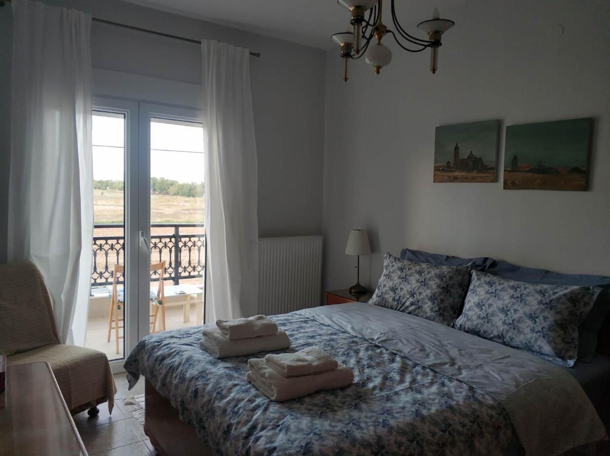 Polys Apartment And Paraskevi Studio With View โตเลเมดา ภายนอก รูปภาพ