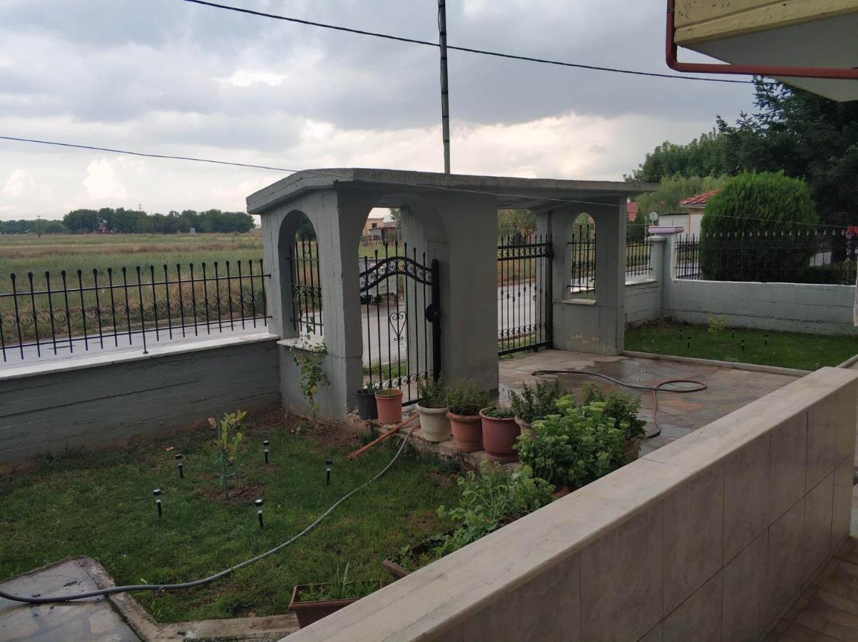 Polys Apartment And Paraskevi Studio With View โตเลเมดา ภายนอก รูปภาพ
